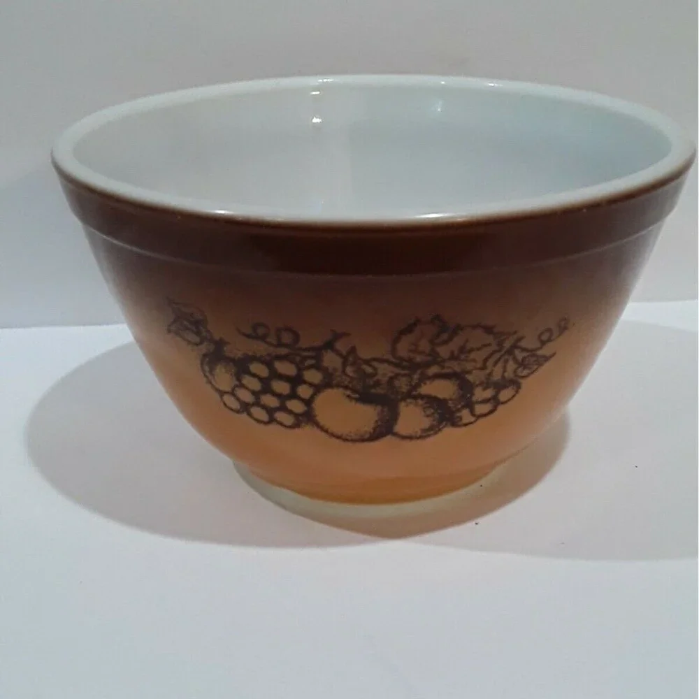 Pyrex 401 Nesting Mixing Bowl Old Orchard 1 1/2 Pint 750ml Grapes Fruit